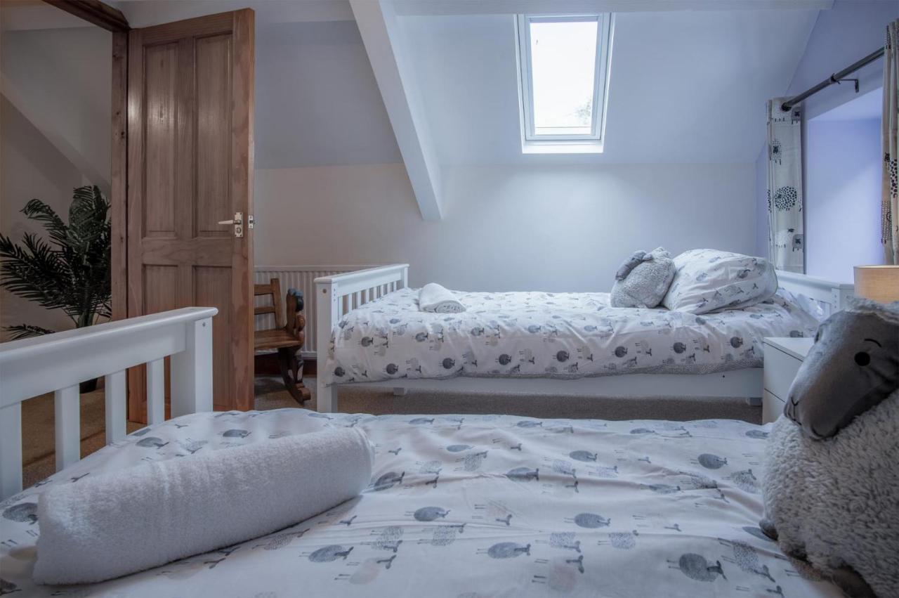 Tucking Mill - 3 Bedroom Holiday Home - Stepaside Stepaside  Exterior foto